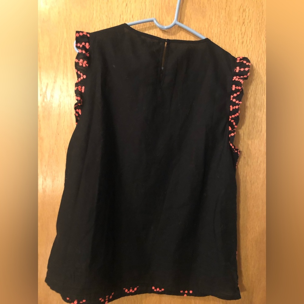 Size 12 NWT Long Tall Sally Sleeveless blouse